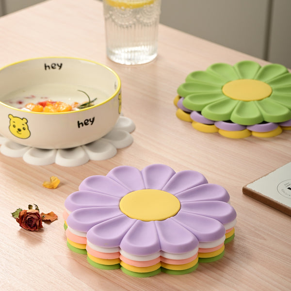 New Daisy Flower Insulation Simple Cute Silicone Placemat Kitchen Tools Home Decor